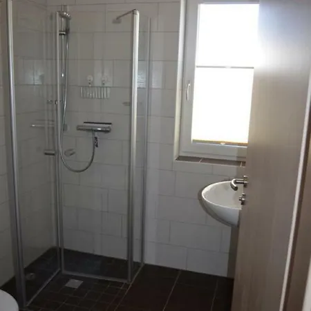 Haus 42 *